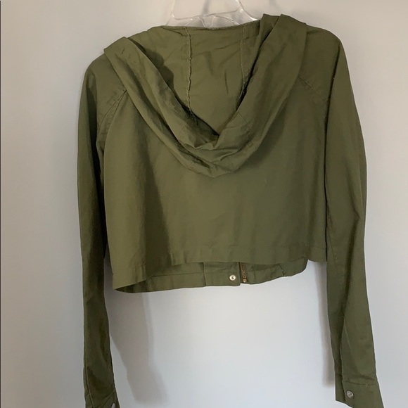 hooded crop jacket - Picture 2 of 2